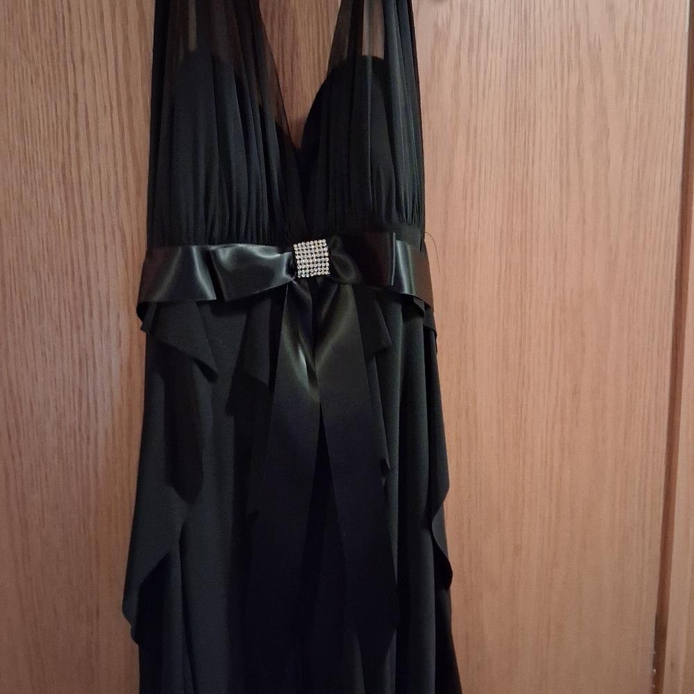 Long black ruffled halter gown, sheer top, sz 10, satin ribbon, Diamond Embellis